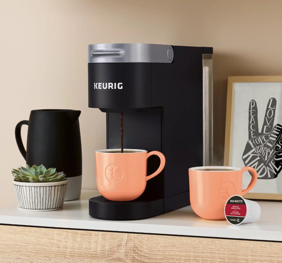 Keurig - Have you checked out our NEW copper faceted travel mug yet? We're  loving this easy and convenient 14 oz double-walled stainless steel mug, so  you can take your favorite coffee